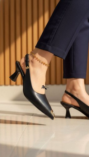 کفش پاشنه دار زنانه